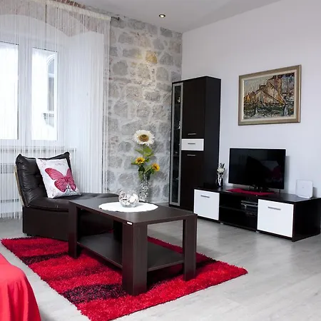 U Srcu Grada - Ilicev Prolaz * スプリト