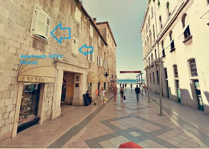 U Srcu Grada - Ilicev Prolaz *